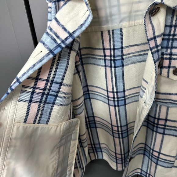 Gap Shacket - Picture 5 of 6